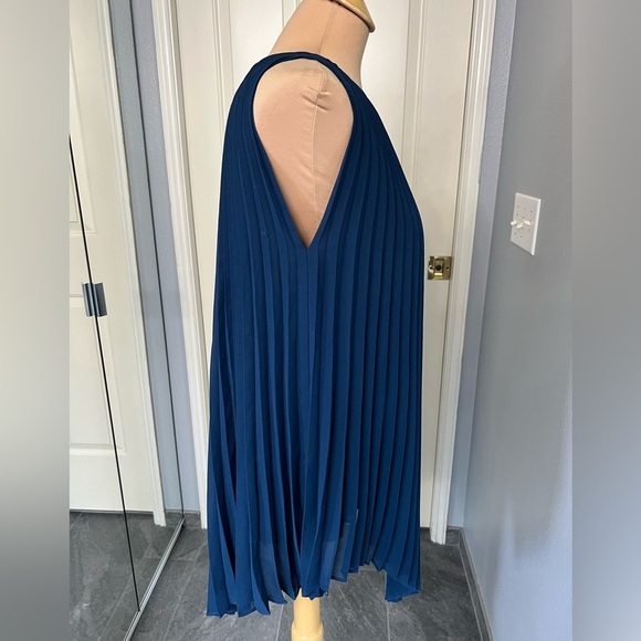 Max Studio Pleated Asymmetric Short Dress Tunic - Picture 3 of 9